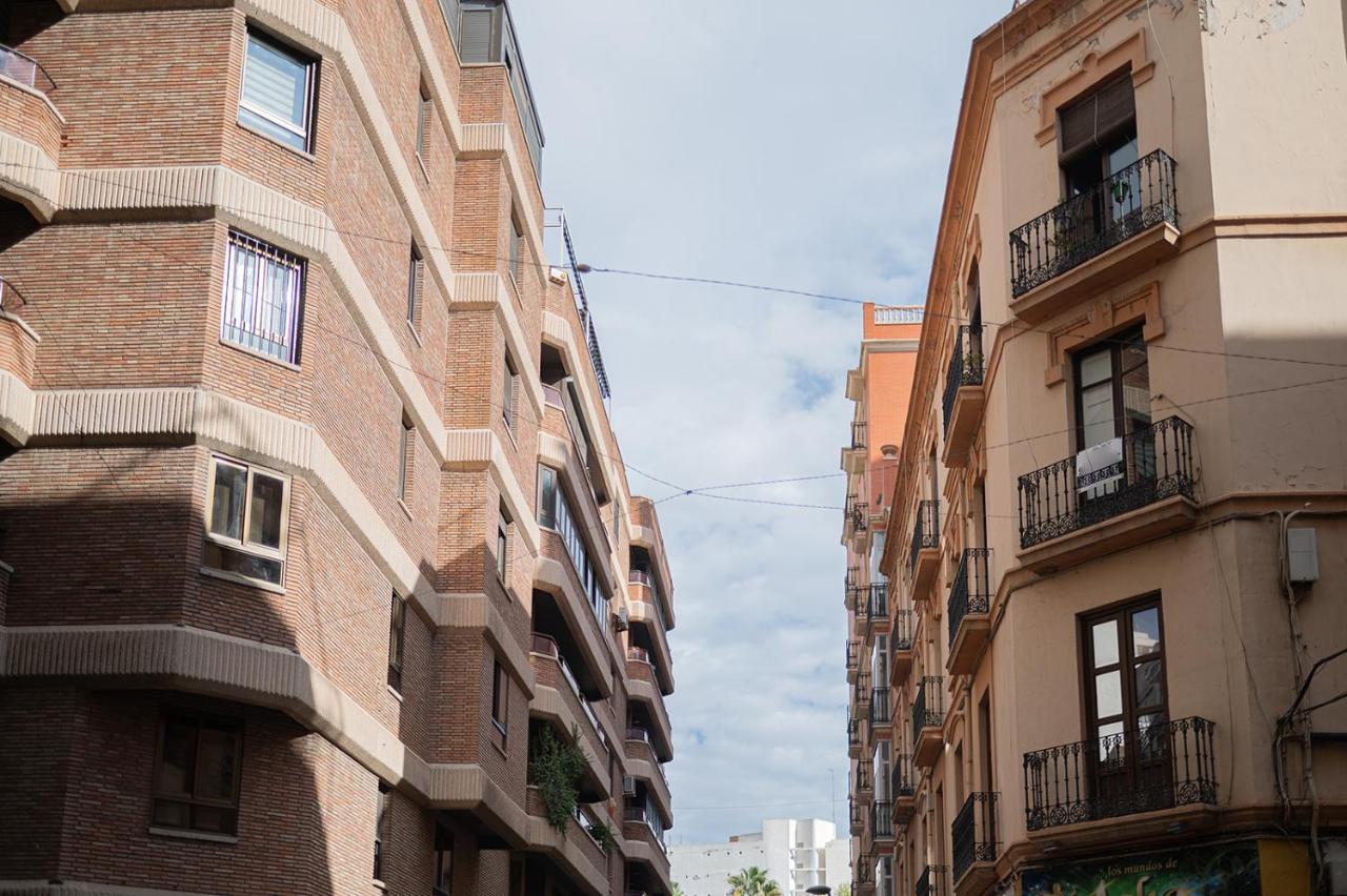 Expoholidays - General Tamayo Parking Gratis Almeria Bagian luar foto